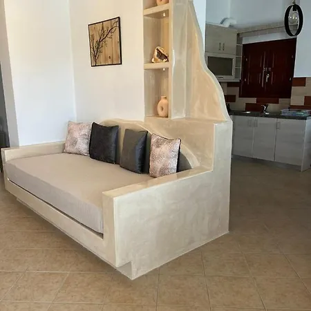 Rhenea Apartment