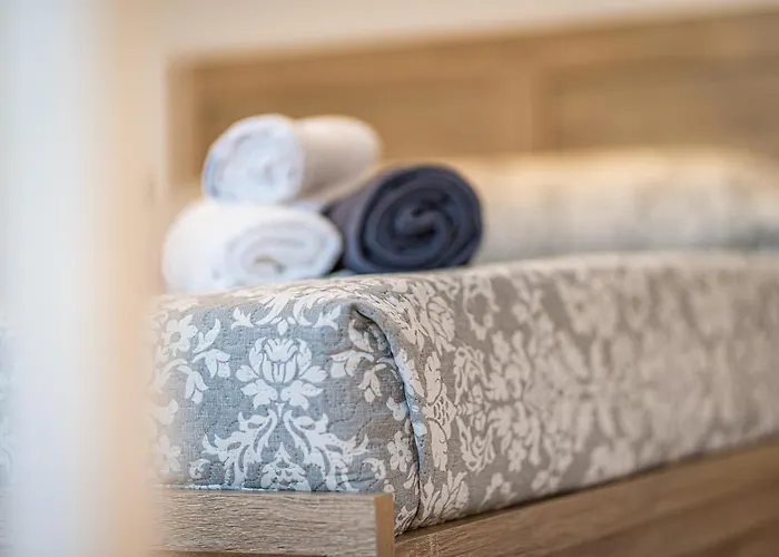 Rhenea Imerovigli (Santorini)