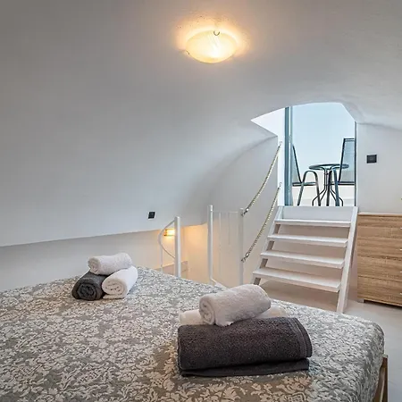 Lägenhet Rhenea Imerovigli (Santorini)