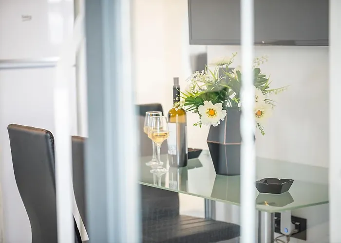 Rhenea Appartement *