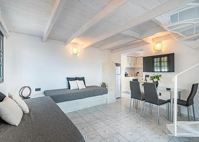 Rhenea Imerovigli (Santorini)