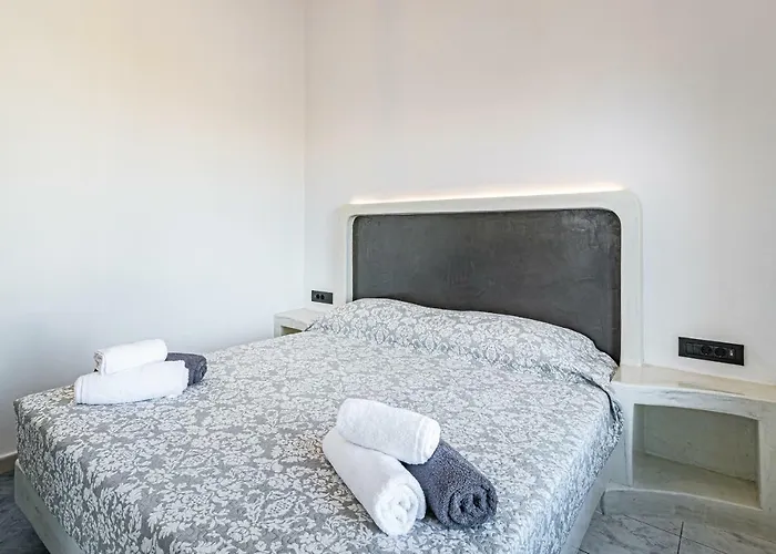 Apartment Rhenea Imerovigli (Santorini)